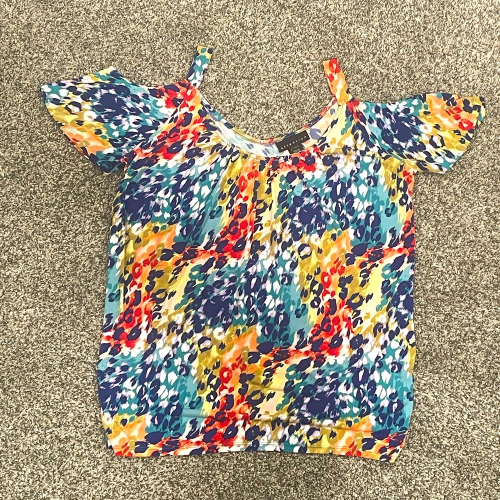 Attention Cold Shoulder Top L
